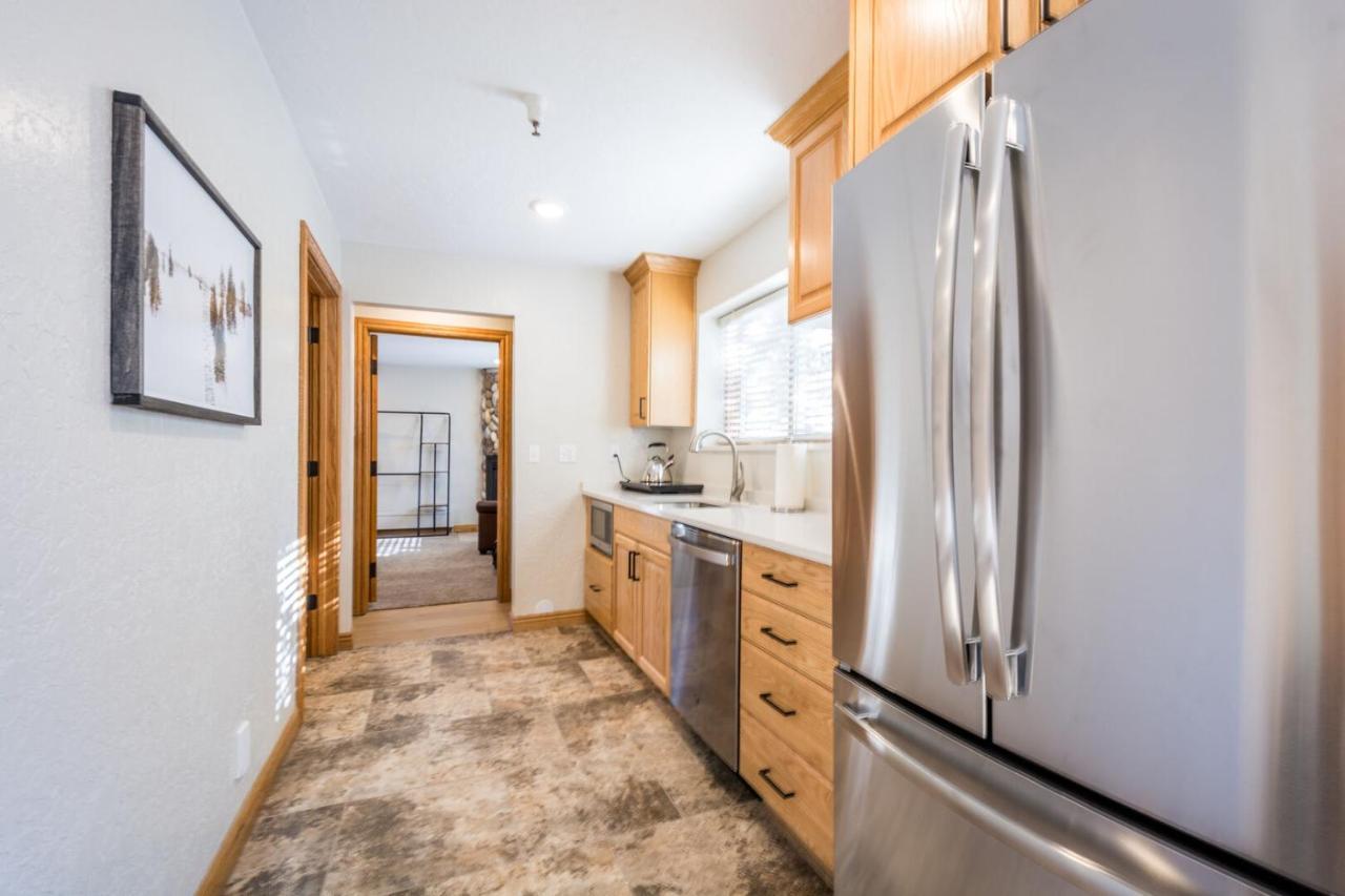 Powder Hound 1 Bedroom Brighton Chalet Εξωτερικό φωτογραφία