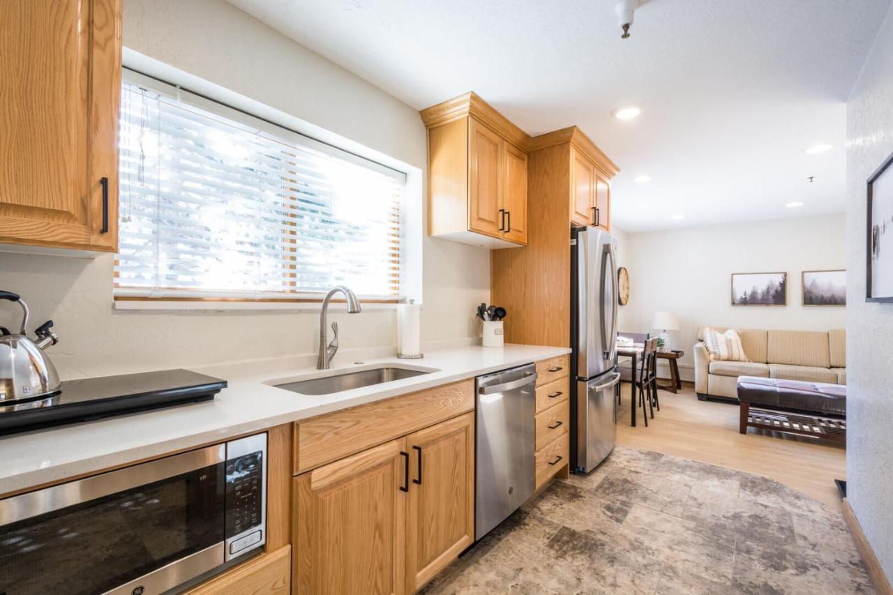 Powder Hound 1 Bedroom Brighton Chalet Εξωτερικό φωτογραφία