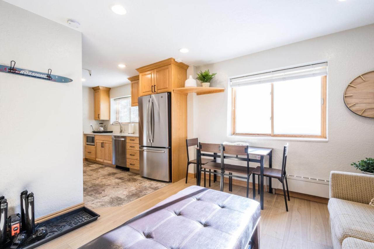 Powder Hound 1 Bedroom Brighton Chalet Εξωτερικό φωτογραφία